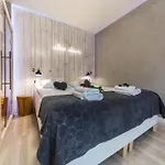 Hotelove Z Sauna 아파트 *