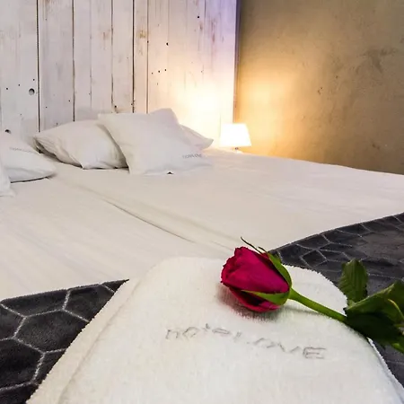 Hotelove Z Sauna Apartmán